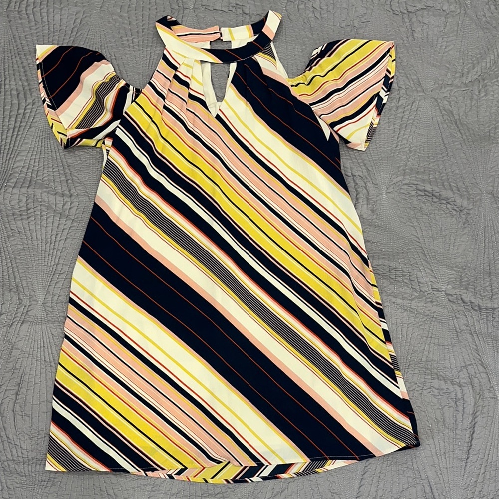 Lily Rose Women’s Striped Cold Shoulder Flutter Sleeve Lined Dress in size S